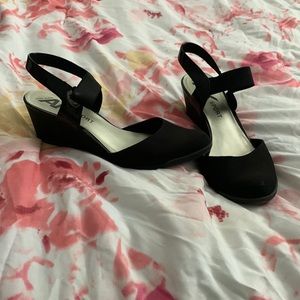 And Klein wedge heels